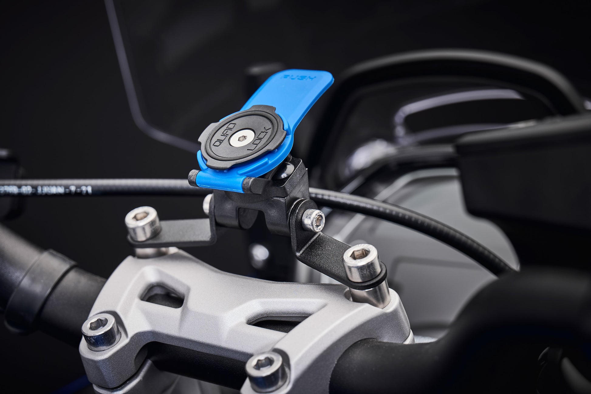 Evotech Quad Lock Compatible Handlebar Clamp Mount Triumph Tiger