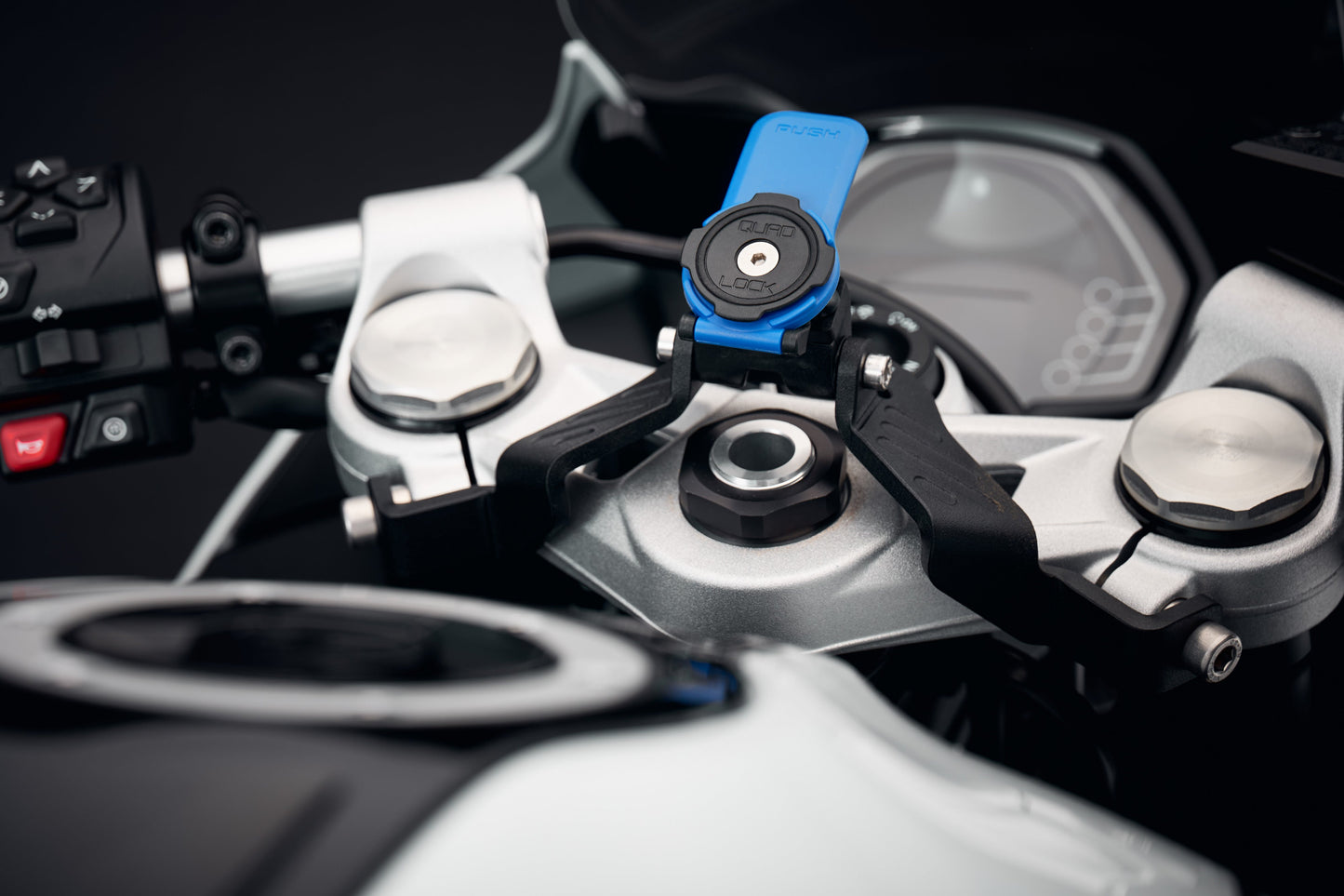 Evotech Quad Lock Compatible Mount - Triumph Daytona 660 (2024+)