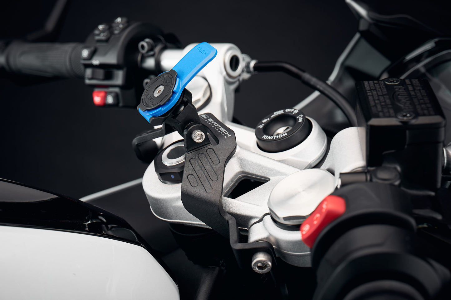 Evotech Quad Lock Compatible Mount - Triumph Daytona 660 (2024+)