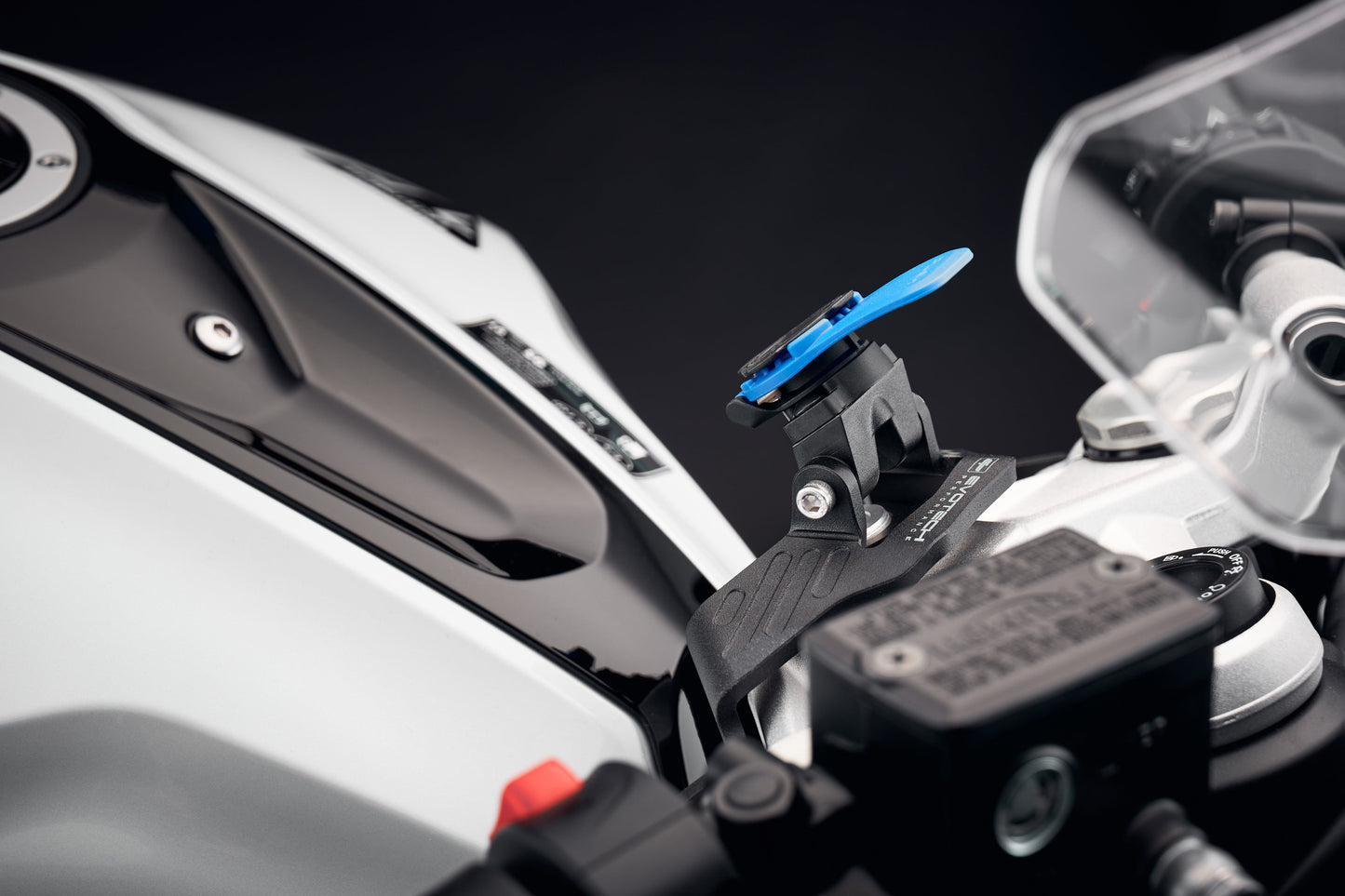 Evotech Quad Lock Compatible Mount - Triumph Daytona 660 (2024+)