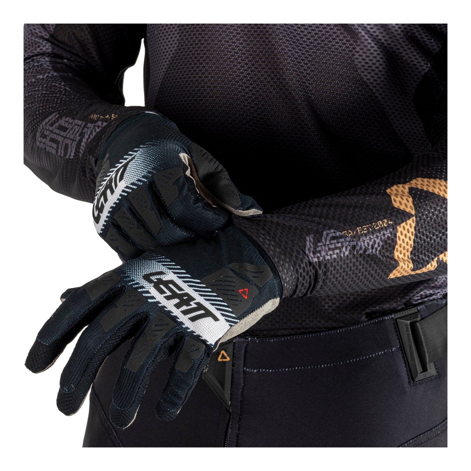 Leatt 2025 5.5 UltraWeld Jersey - Stealth