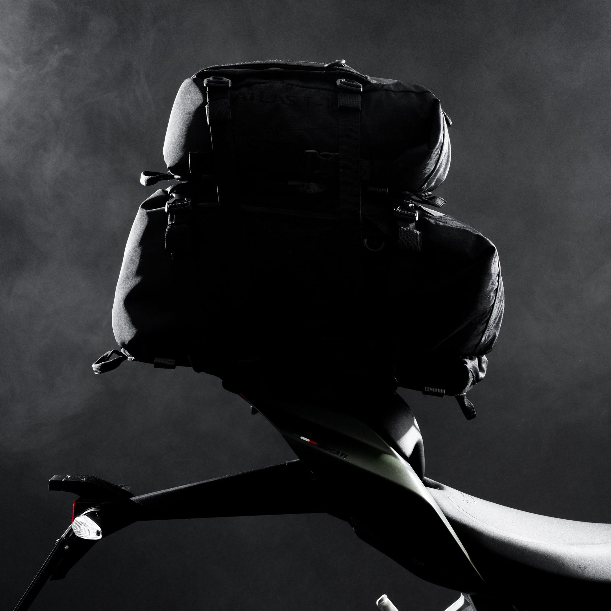 Oxford Atlas T-10 Advanced Tourpack - Charcoal / Black